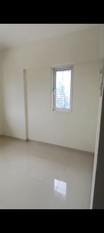 Room in 2 BHK Apartment at Alliance Fortuna Blue, Lower Parel – for Rent