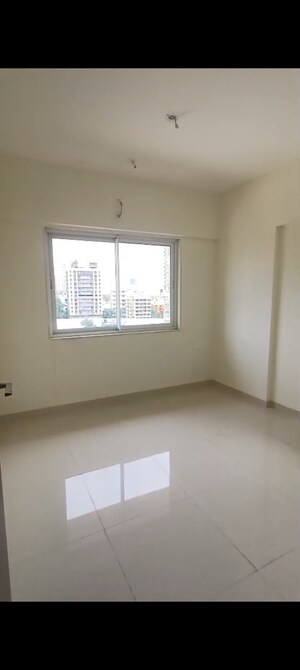 Room in 2 BHK Apartment at Alliance Fortuna Blue, Lower Parel – for Rent