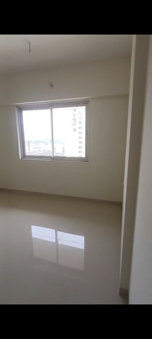 Room in 2 BHK Apartment at Alliance Fortuna Blue, Lower Parel – for Rent