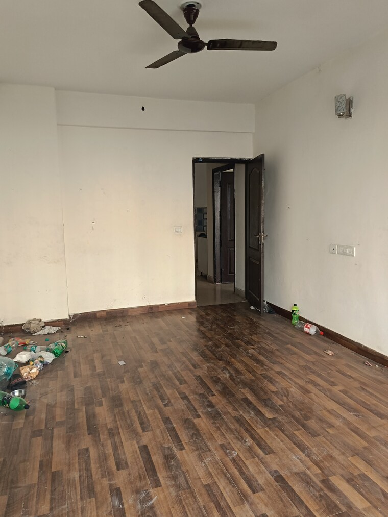 Room, gardenia-golf-city 2 Bedroom 1150 Sq.Ft. Apartment In Sector 75 Noida 9219962