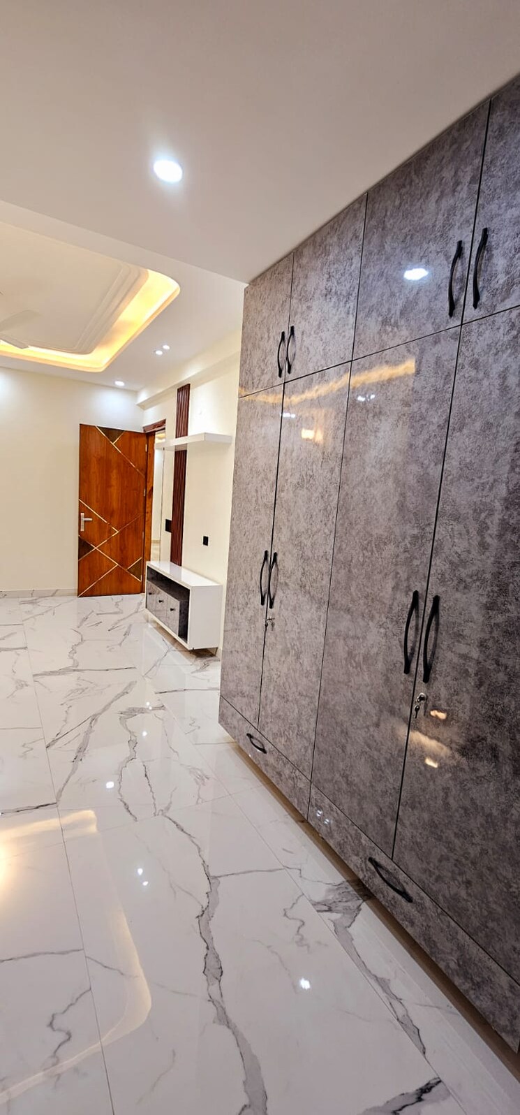 Bathroom, unitech-south-city-ii 4 Bedroom 360 Sq.Yd. Builder Floor In Sector 50 Gurgaon 9219971