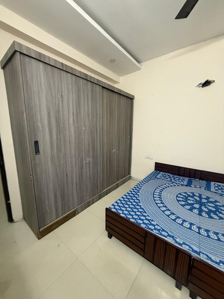Bedroom, kishanpura 3 Bedroom 125 Sq.Yd. Apartment In Kishanpura Zirakpur 9219968