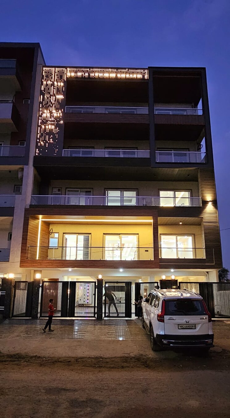 Exterior View, unitech-south-city-ii 4 Bedroom 360 Sq.Yd. Builder Floor In Sector 50 Gurgaon 9219971