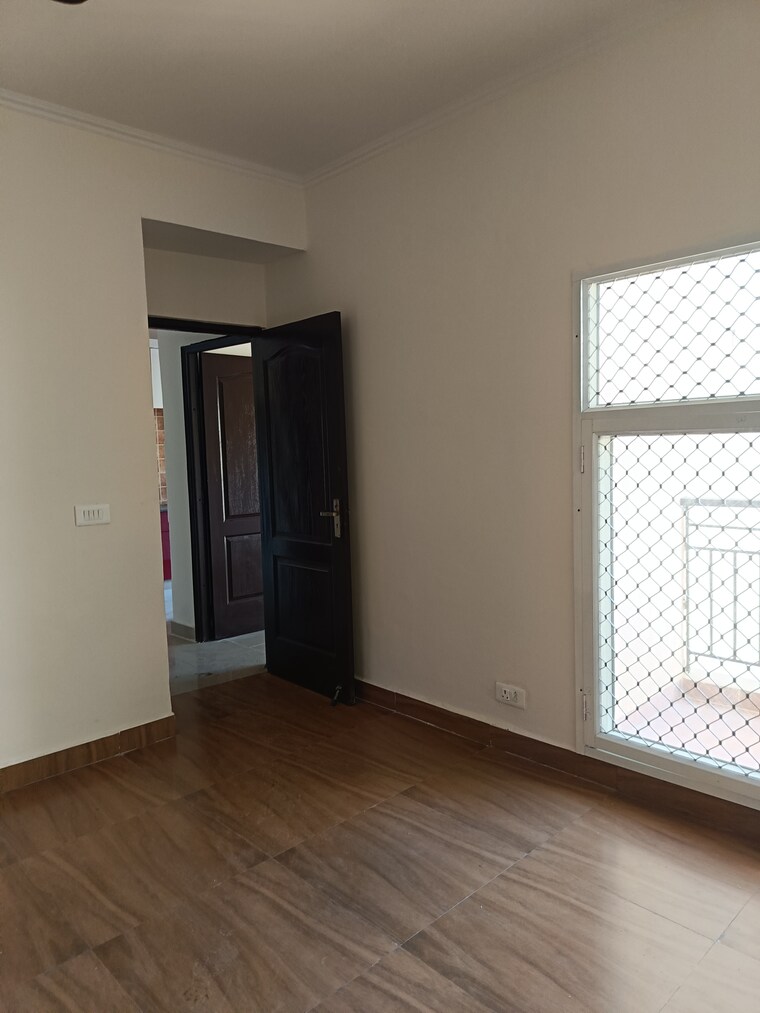 Room, gardenia-golf-city 3 Bedroom 1550 Sq.Ft. Apartment In Sector 75 Noida 9219967