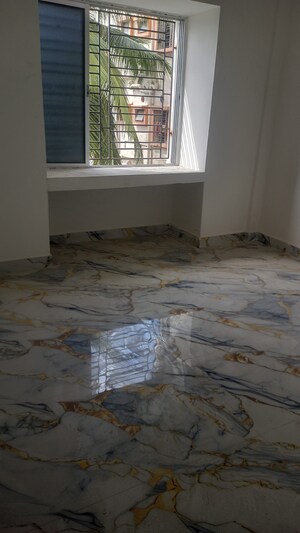 Room in 3 BHK Apartment at Kundan Plaza, Chinar Park – for Rent