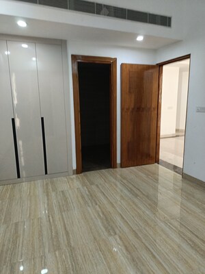 Room in 3 BHK Apartment at Supertech ORB, Sector 74 – for Rent