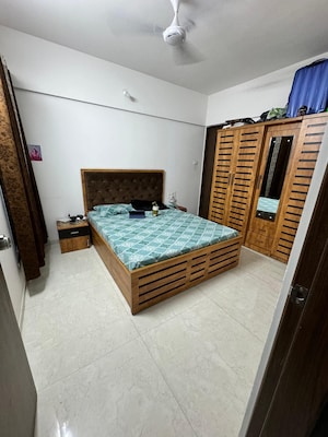 Bedroom in 2 BHK Apartment at Majestique Towers, Kharadi – for Rent