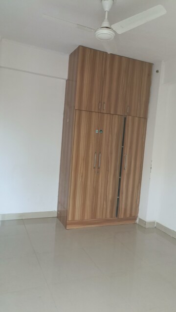 Furnished Amenities in 3 BHK Apartment at Amrapali Crystal Homes, Sector 76 – for Sale