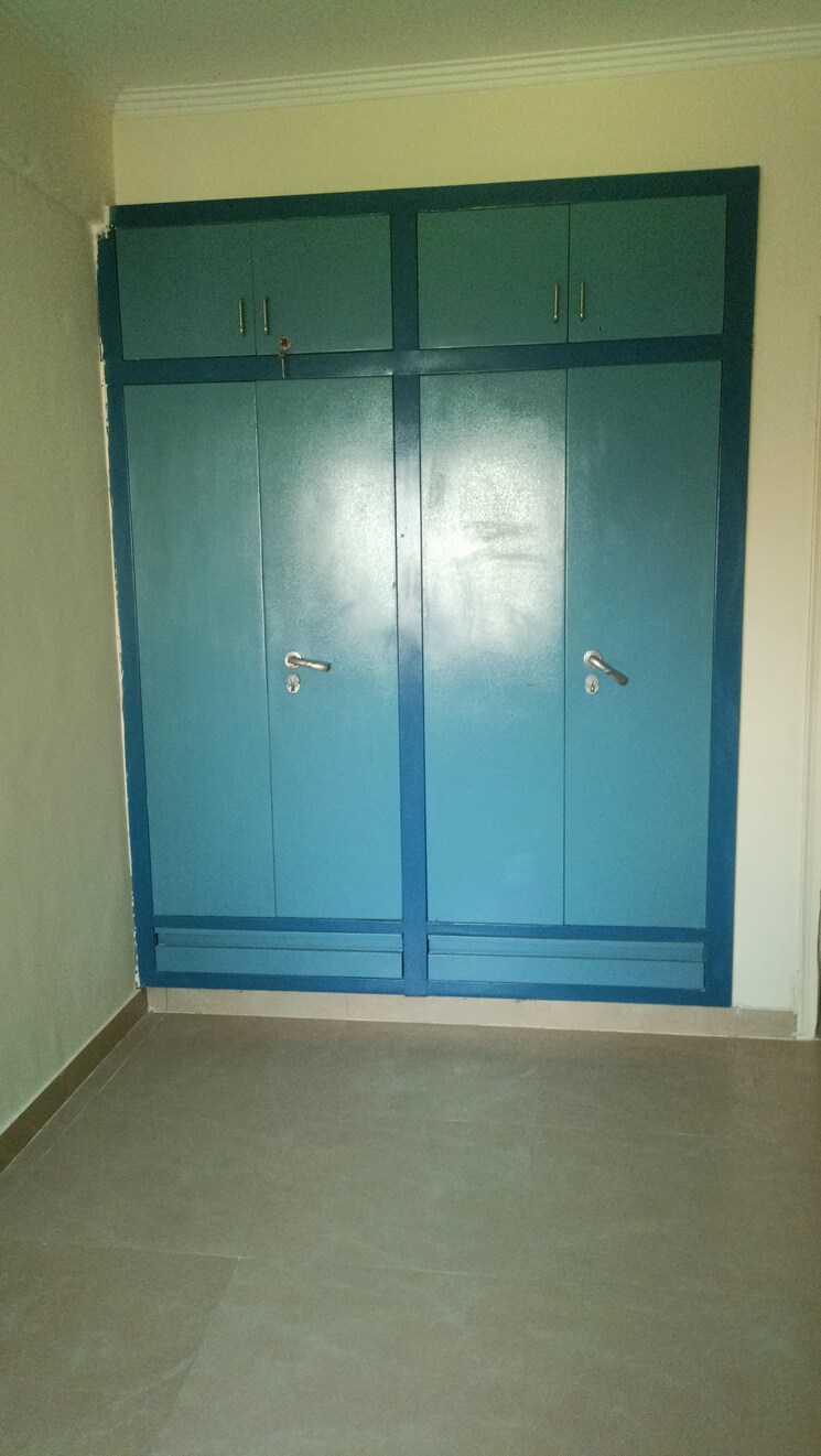 Room, amrapali-crystal-homes 3 Bedroom 1375 Sq.Ft. Apartment In Sector 76 Noida 9219990