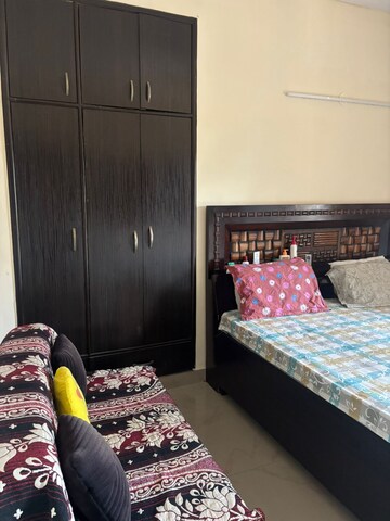 Bedroom in 3 BHK Apartment at Sector 21c – for Rent