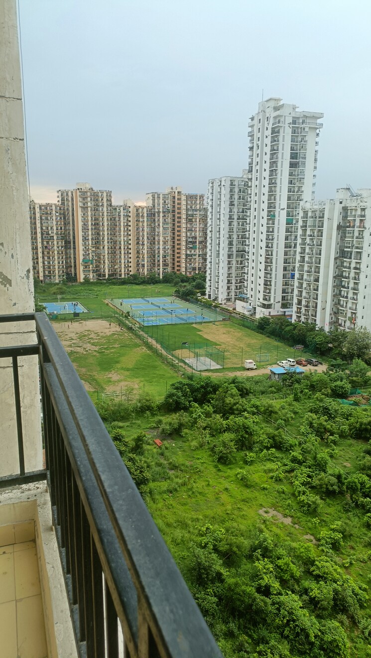 Balcony, amrapali-crystal-homes 3 Bedroom 1375 Sq.Ft. Apartment In Sector 76 Noida 9219992