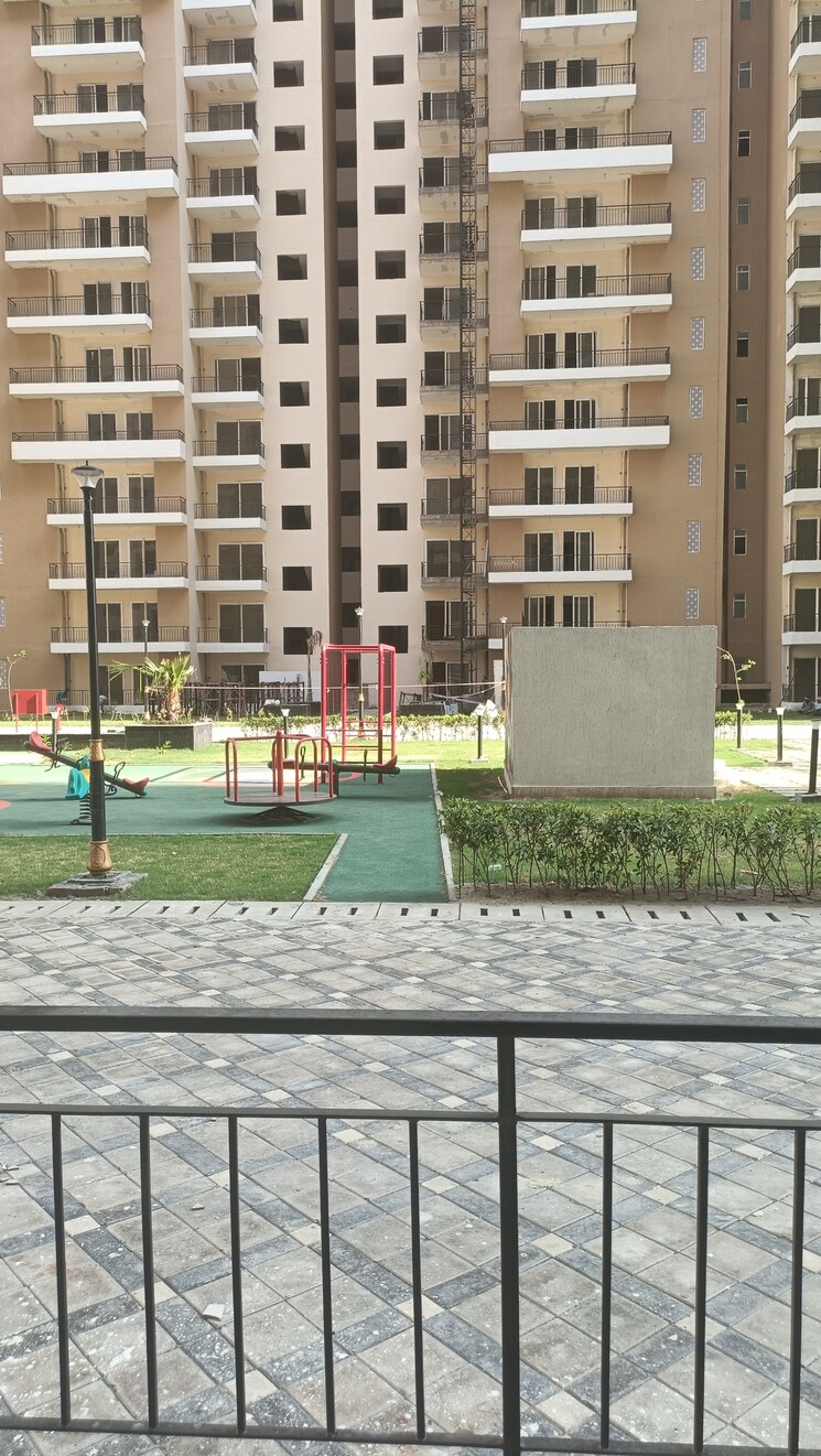 Exterior View, amrapali-crystal-homes 3 Bedroom 1700 Sq.Ft. Apartment In Sector 76 Noida 9219995