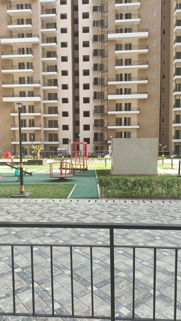 Exterior View, amrapali-crystal-homes 3 Bedroom 1700 Sq.Ft. Apartment In Sector 76 Noida 9219995