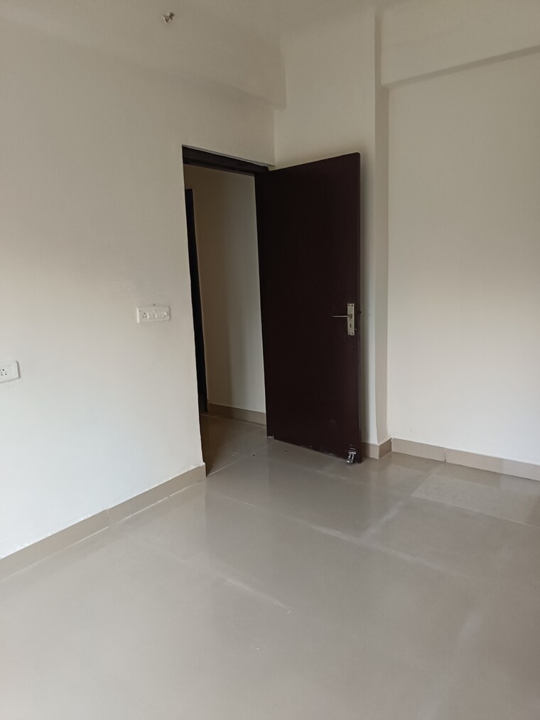 Room, gardenia-golf-city 3 Bedroom 1550 Sq.Ft. Apartment In Sector 75 Noida 9220002