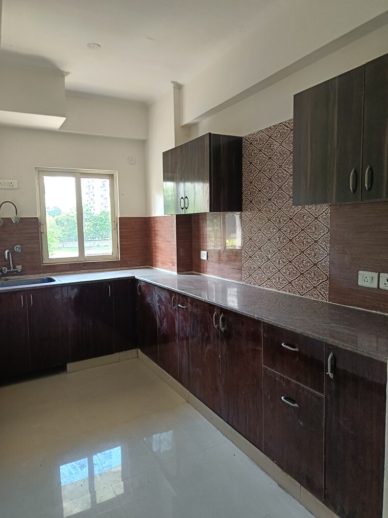 Kitchen, gardenia-golf-city 3 Bedroom 1550 Sq.Ft. Apartment In Sector 75 Noida 9220002
