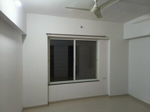 Room in 2 BHK Apartment at Mantra Moments, Moshi – for Rent