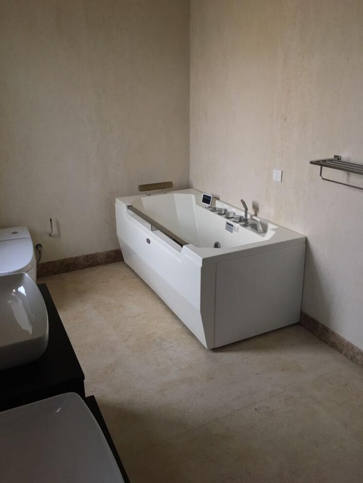 Bathroom, chaithanya-smaran 4 Bedroom 4200 Sq.Ft. Villa In Whitefield Bangalore 9220012