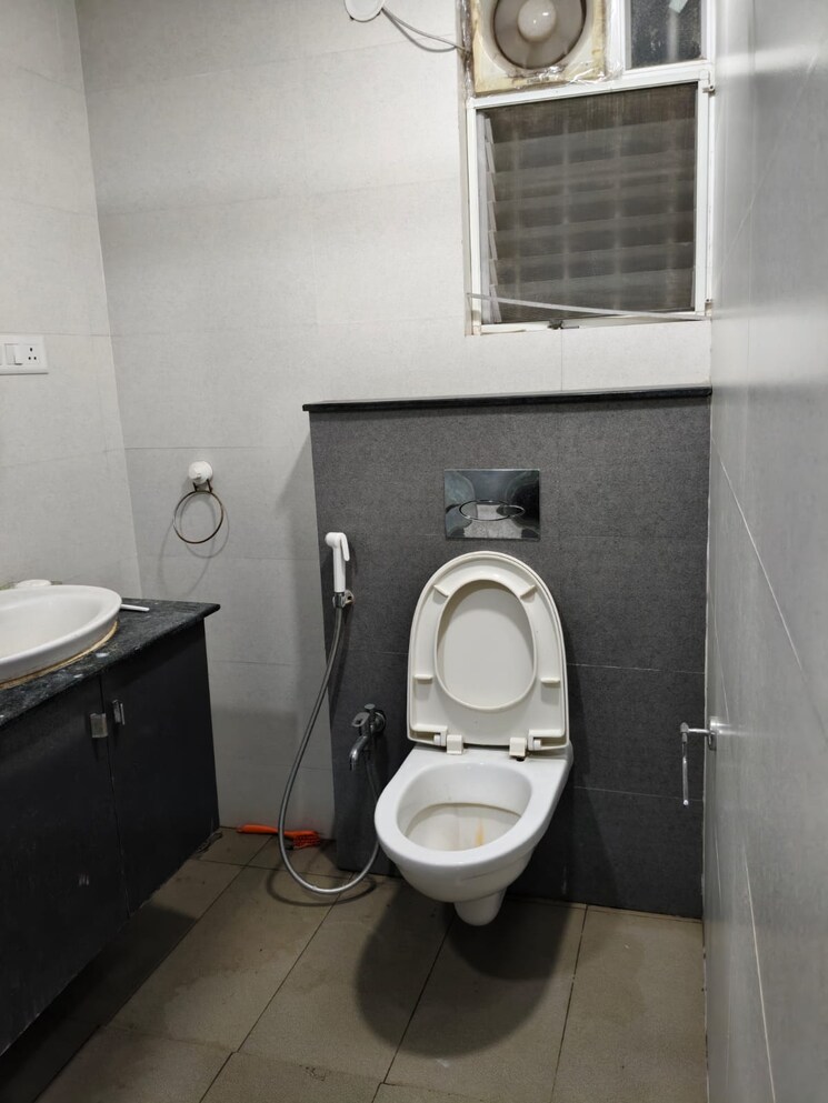 Bathroom, mahindra-ashvita 3 Bedroom 1800 Sq.Ft. Apartment In Kukatpally Hyderabad 9220027