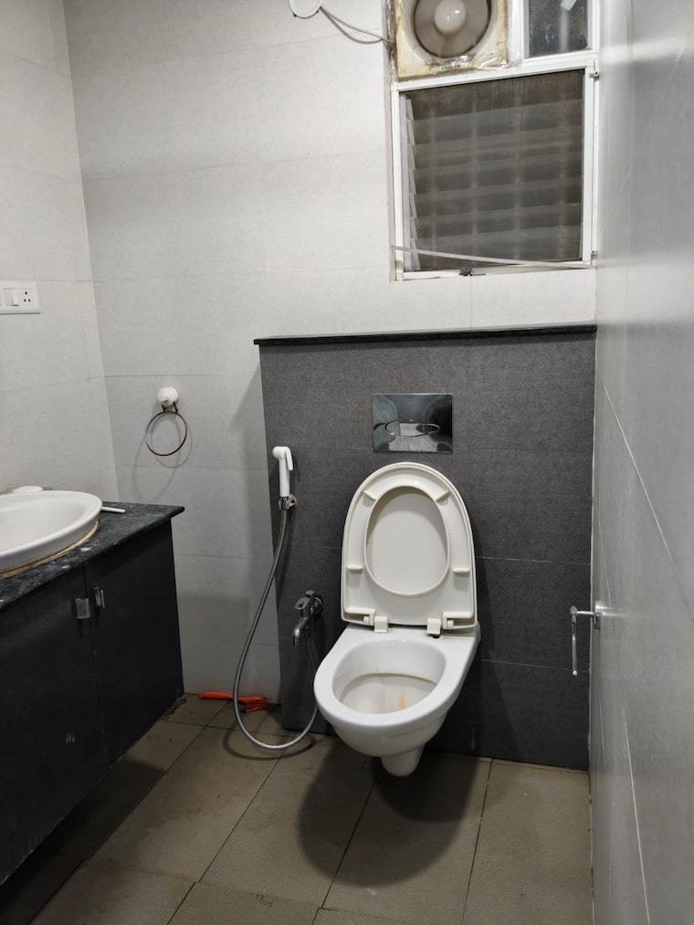 Bathroom, mahindra-ashvita 3 Bedroom 1800 Sq.Ft. Apartment In Kukatpally Hyderabad 9220027