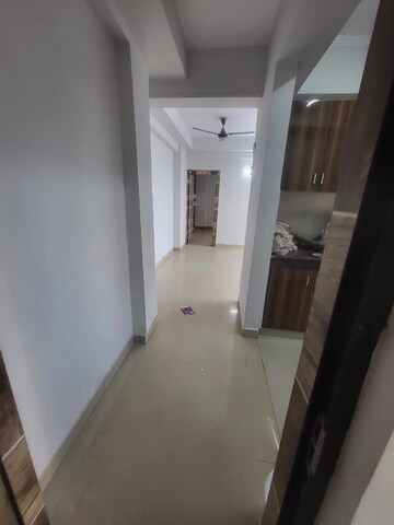 Building Lobby in 3 BHK Apartment at Jm Orchid, Sector 76 – for Rent