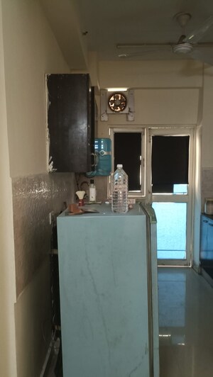 Furnished Amenities in 3 BHK Apartment at Gardenia Golf City, Sector 75 – for Rent