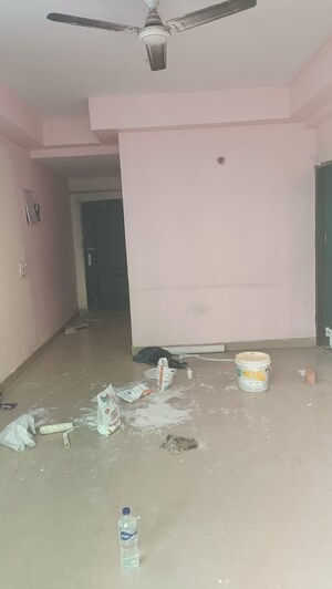 Room in 3 BHK Apartment at Gardenia Golf City, Sector 75 – for Rent