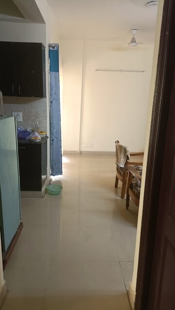 Room in 3 BHK Apartment at Gardenia Golf City, Sector 75 – for Rent