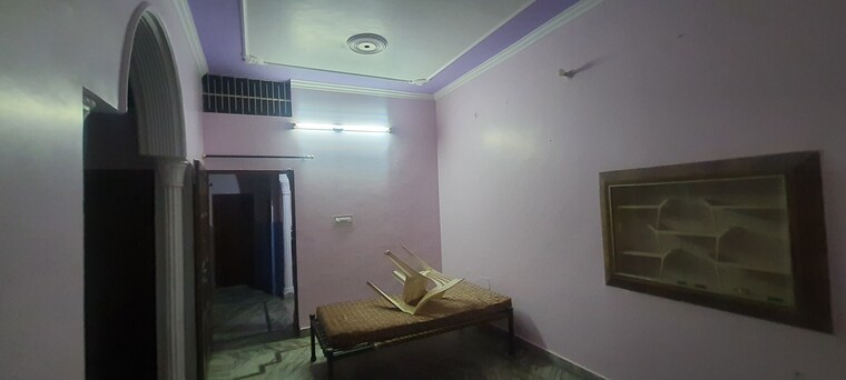 Living Room, sector 7 2.5 Bedroom 150 Sq.Ft. Independent House In Sector 7 Faridabad 9220101