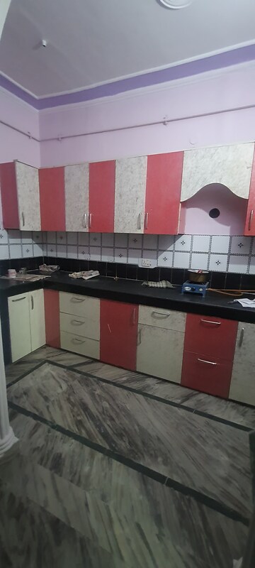 Staircase in 2.5 BHK Independent House at Sector 7 – for Rent