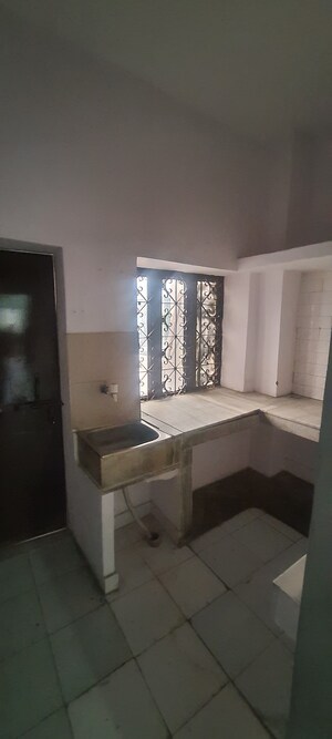 Furnished Amenities in 2.5 BHK Independent House at Sector 7 – for Rent