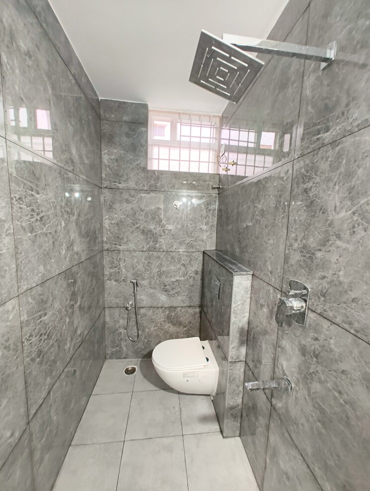 Bathroom, rs-nest 3 Bedroom 1600 Sq.Ft. Apartment In Indiranagar Bangalore 9220109