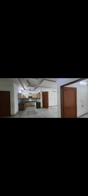 Bedroom in 3.5 BHK Independent House at Sector 7 – for Rent