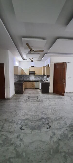 Living Room in 3.5 BHK Independent House at Sector 7 – for Rent