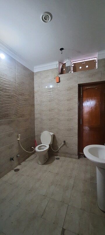 Bathroom in 3.5 BHK Independent House at Sector 7 – for Rent