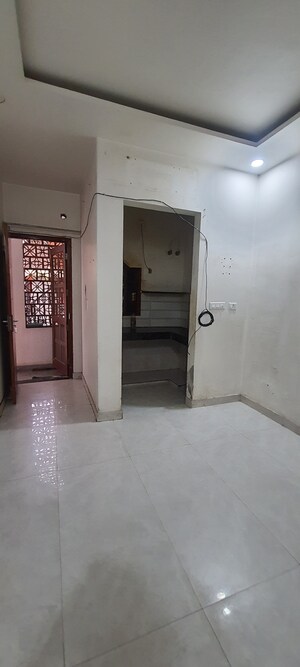 Room in 1.5 BHK Independent House at Sector 7 – for Rent
