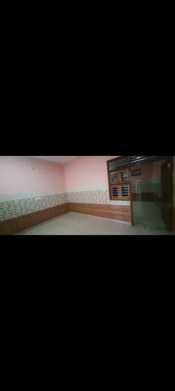 Bedroom in 2 BHK Independent House at Sector 3 – for Rent