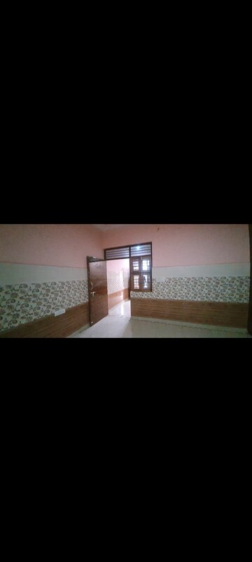 Room in 2 BHK Independent House at Sector 3 – for Rent