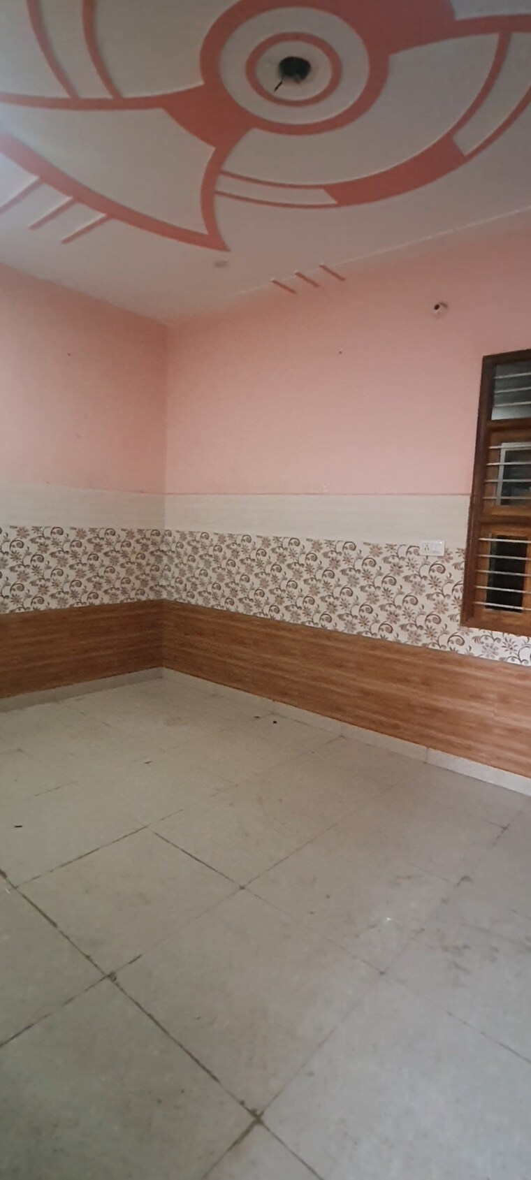Balcony, sector 3 2 Bedroom 540 Sq.Yd. Independent House In Sector 3 Faridabad 9220116
