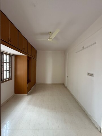 Room in 2 BHK Apartment at Akshaya Enclave New Thippasandra, New Thippasandra – for Rent