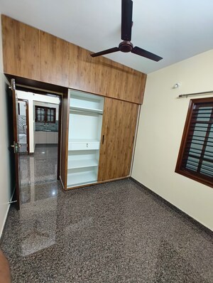 Room in 2 BHK Builder Floor at New Thippasandra – for Rent