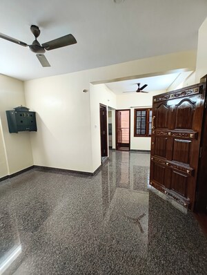 Room in 2 BHK Builder Floor at New Thippasandra – for Rent