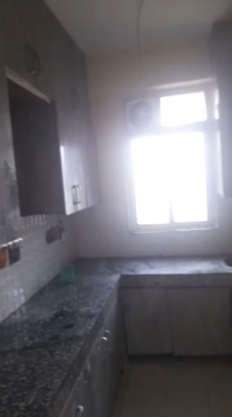 Bathroom, proview-officer-city 3 Bedroom 1405 Sq.Ft. Apartment In Raj Nagar Extension Ghaziabad 9220126