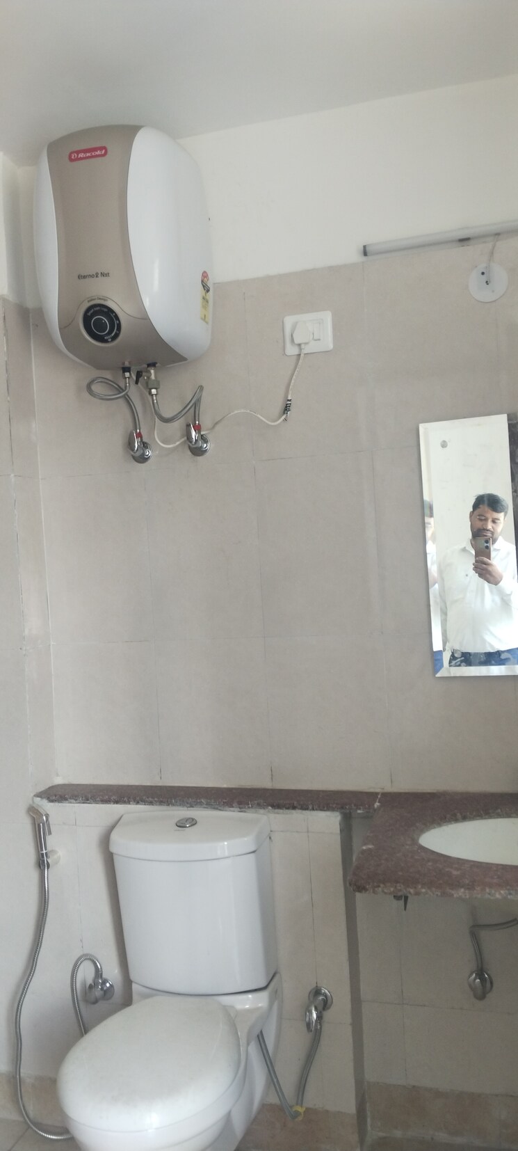 Bathroom, nirvana-courtyard 3 Bedroom 1700 Sq.Ft. Builder Floor In Sector 50 Gurgaon 9220175