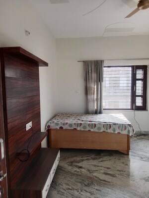 Bedroom in 2 BHK Builder Floor at Sector 7 – for Rent