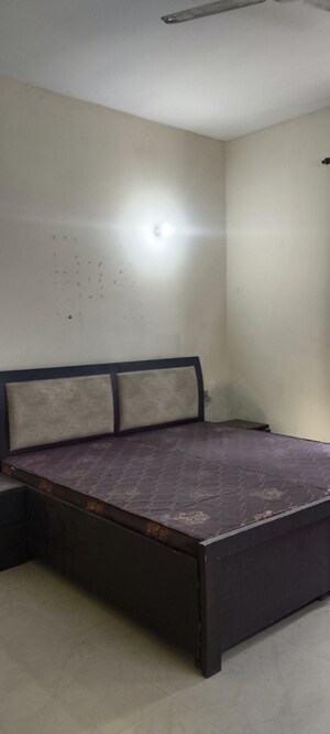 Kitchen in 2 BHK Builder Floor at Unitech South City II, Sector 50 – for Rent