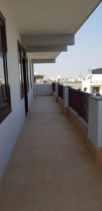 Balcony in 1 RK Independent House at Sector 14 – for Rent