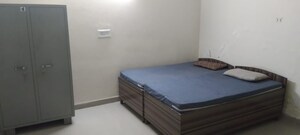 1 RK Independent House For Rent in Sector 14