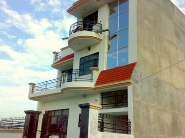 1 BHK Independent House – Exterior View View at Sector 7 - for Rent