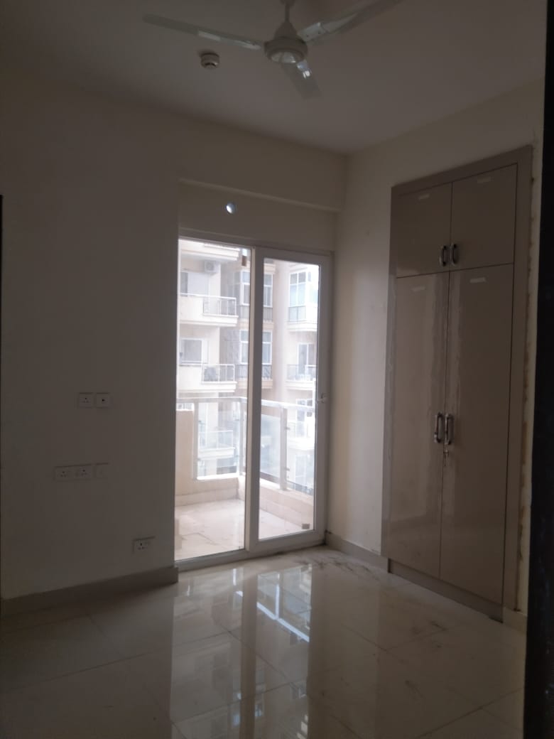 3 BHK Apartment For Rent in Irish Pearls