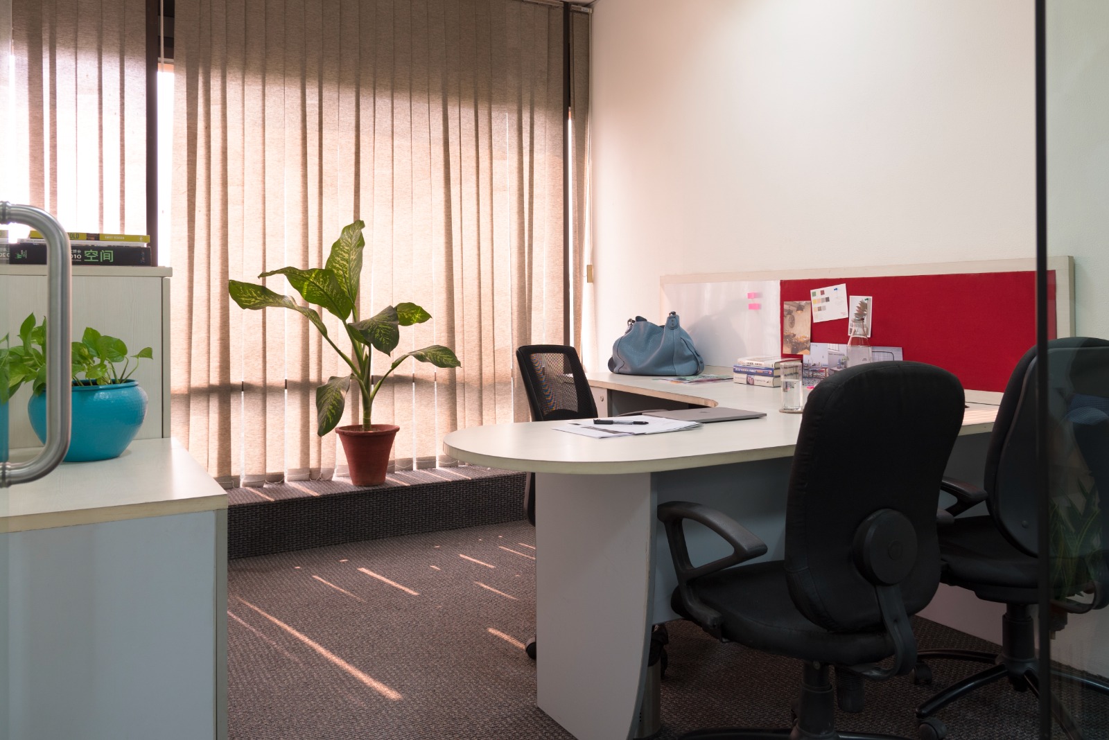 Rental Commercial Office Space 1609 Sq.Ft. in Sector 127 Noida - 9220202